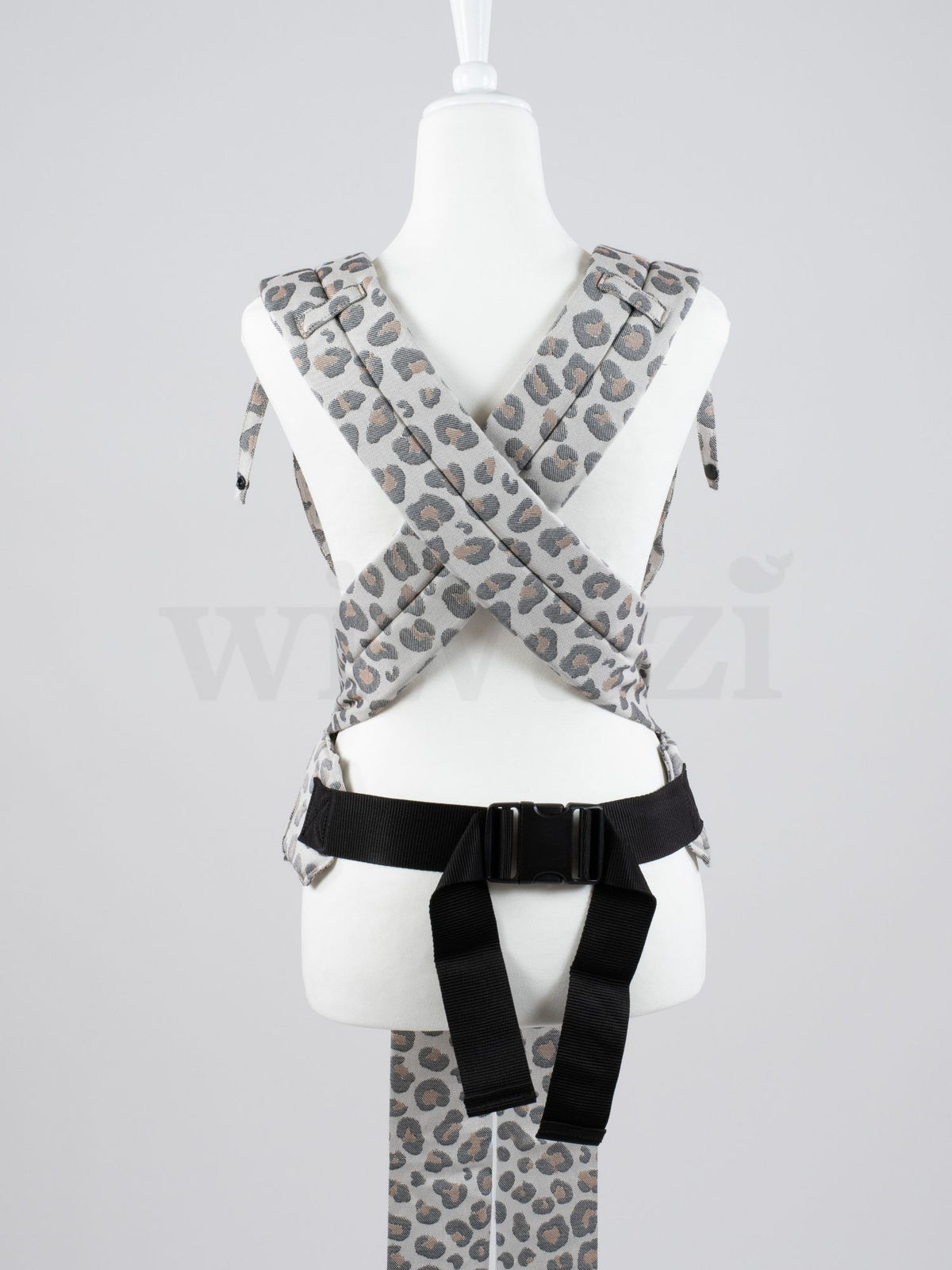 Fräulein Hübsch SoftTai Babysize Leoprint – Ergonomische Babytrage aus Bio-Baumwolle