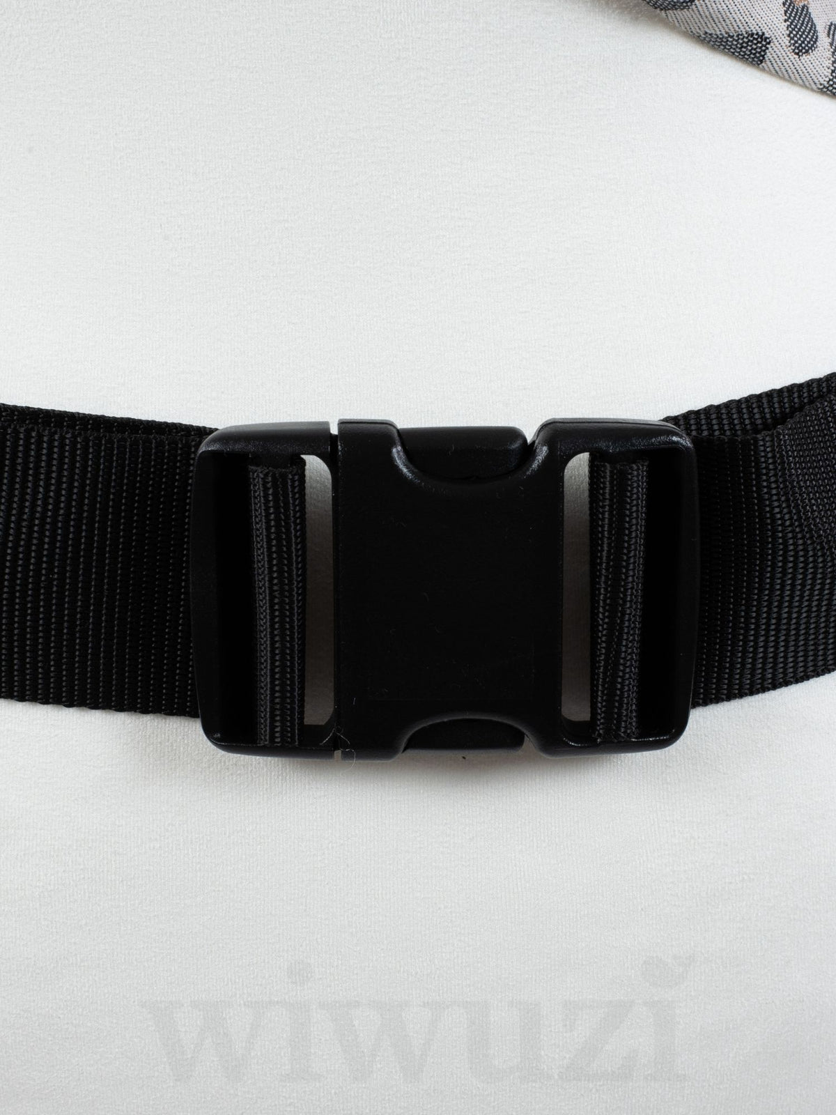 Fräulein Hübsch SoftTai Babysize Leoprint – Ergonomische Babytrage aus Bio-Baumwolle