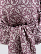 Fräulein Hübsch WrapCon Toddlersize Lorelei Bordeaux – Ergonomische Babytrage aus Bio-Baumwolle